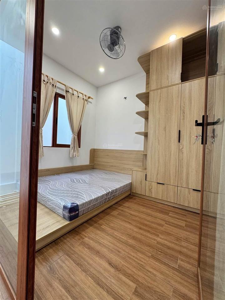 Nhà hẻm bạch đằng, khu bàn cờ trung tâm nha trang, ra biển siêu gần, giá 6tỷ