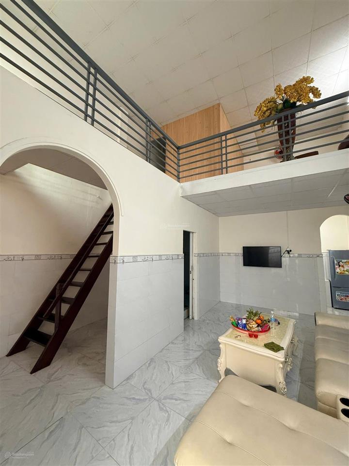 Giá 3tỷ150 diện tích đất 51,8m2, chỉ cách 1 căn nhà ra đường võ thị sáu, hẻm thông xe máy,hoàn công