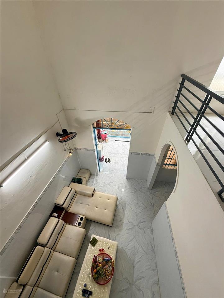 Giá 3tỷ150 diện tích đất 51,8m2, chỉ cách 1 căn nhà ra đường võ thị sáu, hẻm thông xe máy,hoàn công