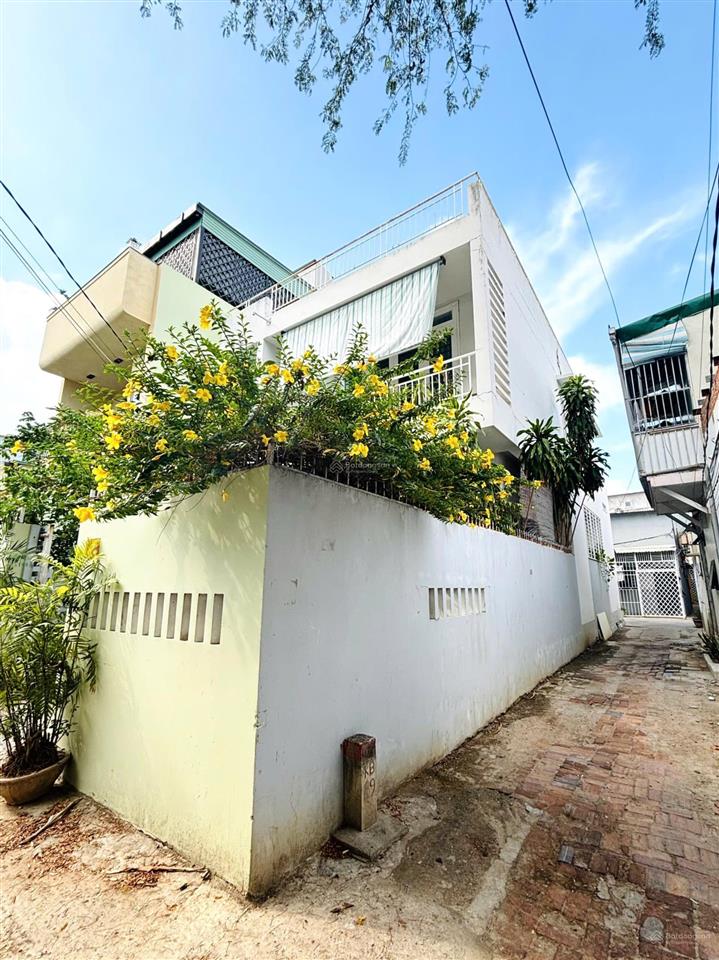Giá 5tỷ9, diện tích 133,9m2, ngang 6,99 nhà 3 tầng, đường ô tô,ra biển tháp trầm hương 7 phút