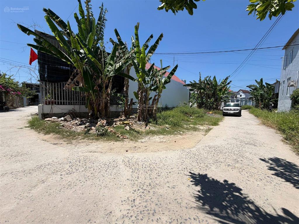 Giá 1ty650 dt 90.1m2 lô góc xã diên toàn diên khánh, đường oto. ngang 10m, cách võ nguyên giap 80m