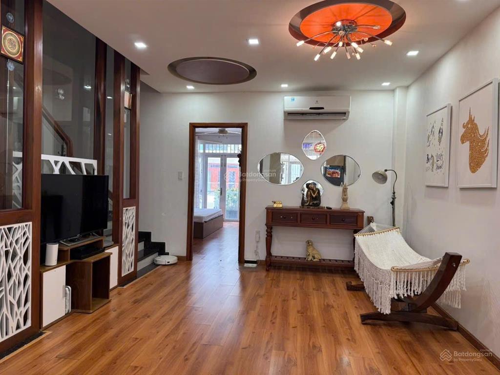 Giá 11 tỷ nhà đường b1 khu đô thị vĩnh điềm trung, cách biển 4km, diện tích 108m2, ngang 6m