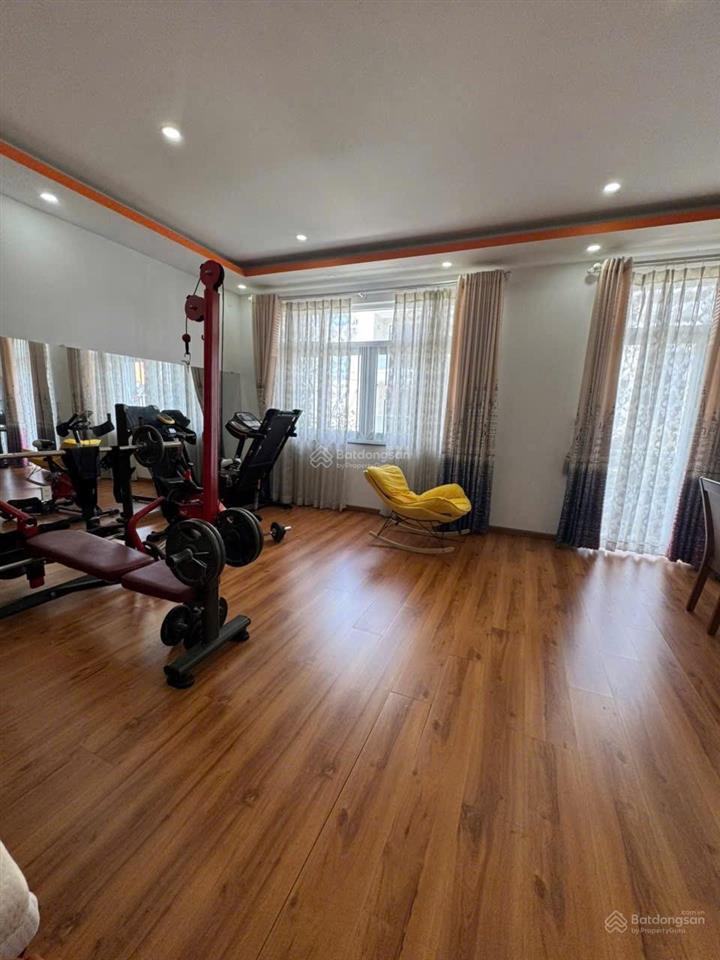 Giá 11 tỷ nhà đường b1 khu đô thị vĩnh điềm trung, cách biển 4km, diện tích 108m2, ngang 6m