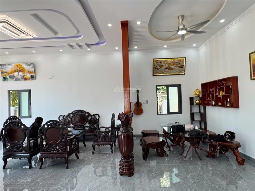 Giá 2tỷ860 siêu phẩm biệt thự vườn mái nhật diên lâm  khánh hoà diện tích 433m2 ngang 10m