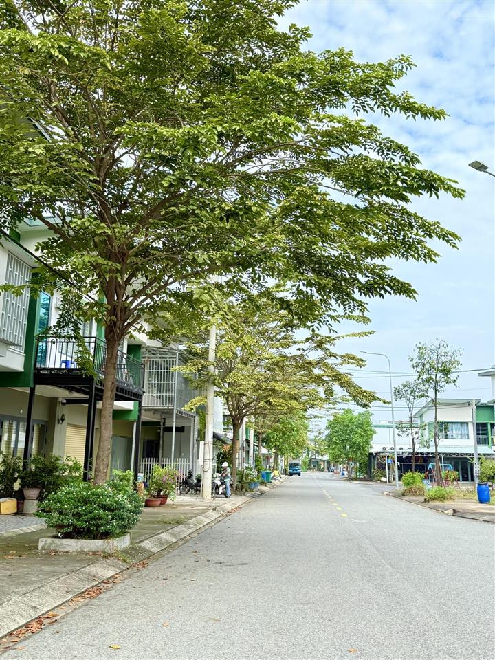 Căn liên kế tứ lập 80m2 có sân trước rộng 1tỷ620 bao sổ