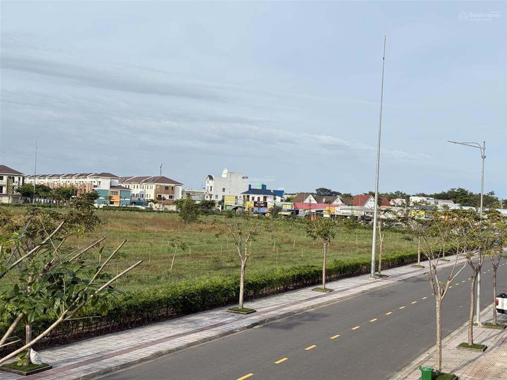 Shopvilla 7*24 cần tìm chủ mới, view trung tâm thương mại