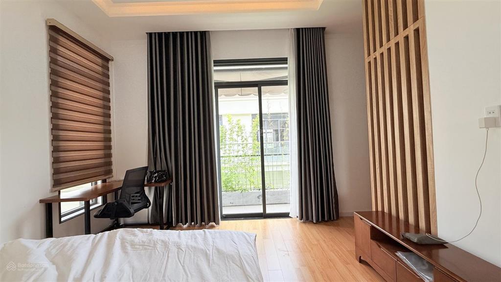 Biệt thự vsip 2 cho thuê full nội thất