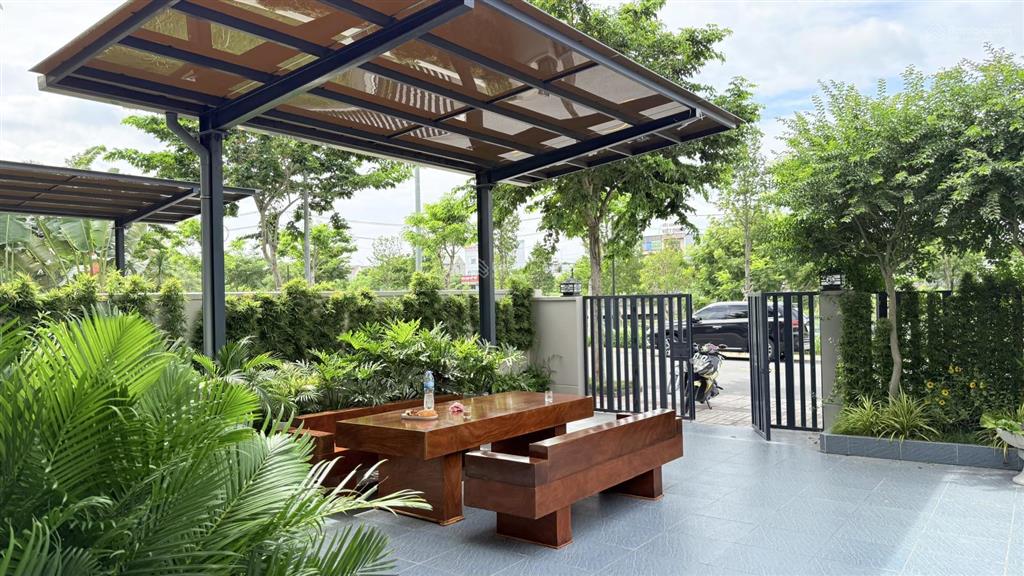 Biệt thự vsip 2 cho thuê full nội thất