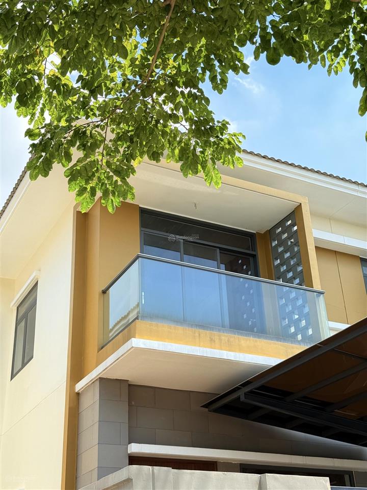 Biệt thự song lập giá tốt cần tìm chủ thiện chí