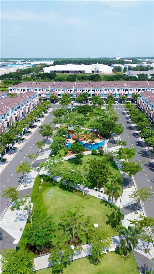 Liên kế 3 tầng chính diện công viên mặt bằng đẹp