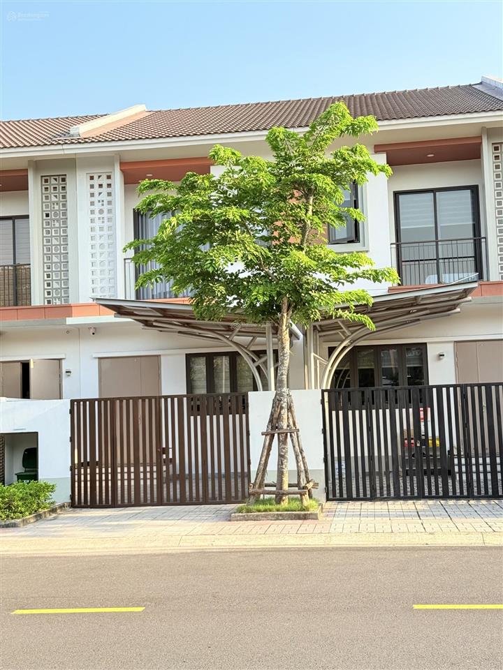 Liên kế 2 tầng giá tốt sổ sẵn công chứng ngay