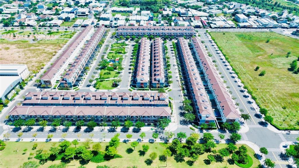 Căn view công viên hướng tây giá tốt