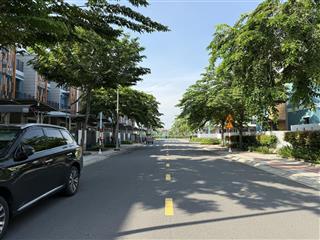 Căn view công viên hướng tây giá tốt