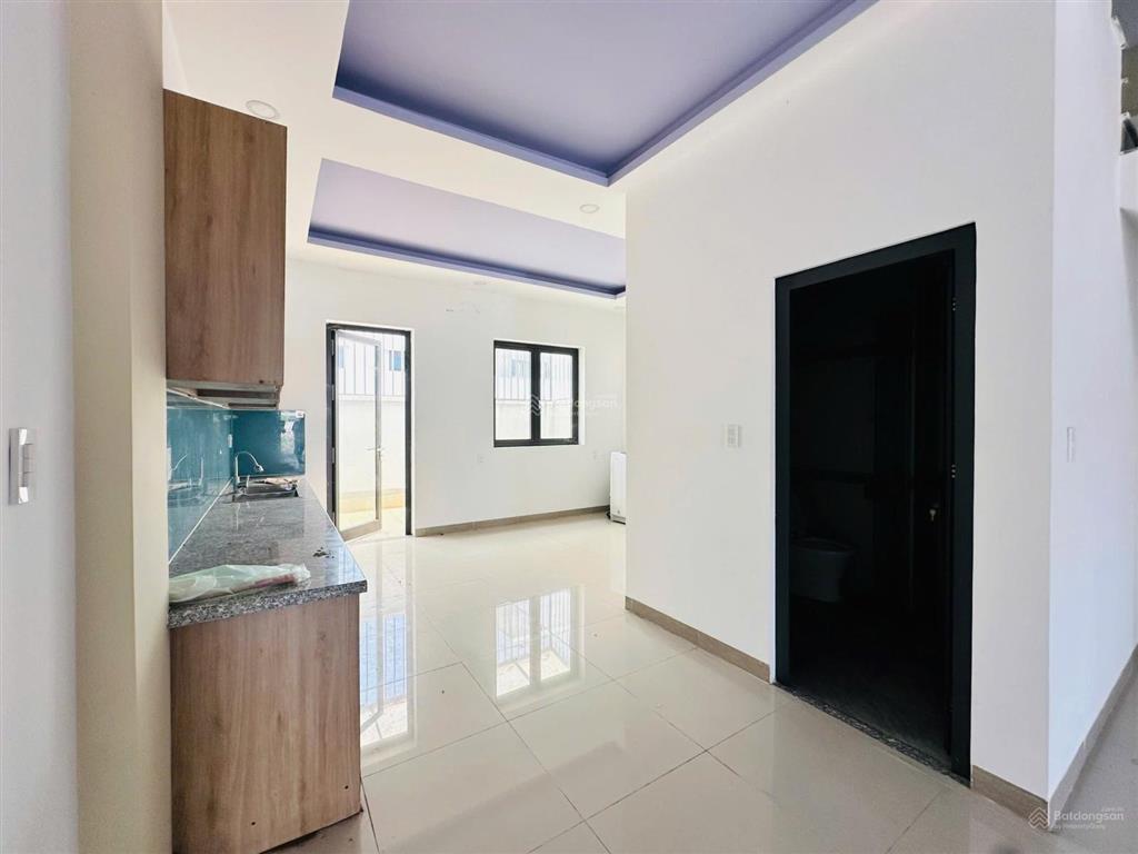 2 tầng view công viên hoàn thiện cơ bản