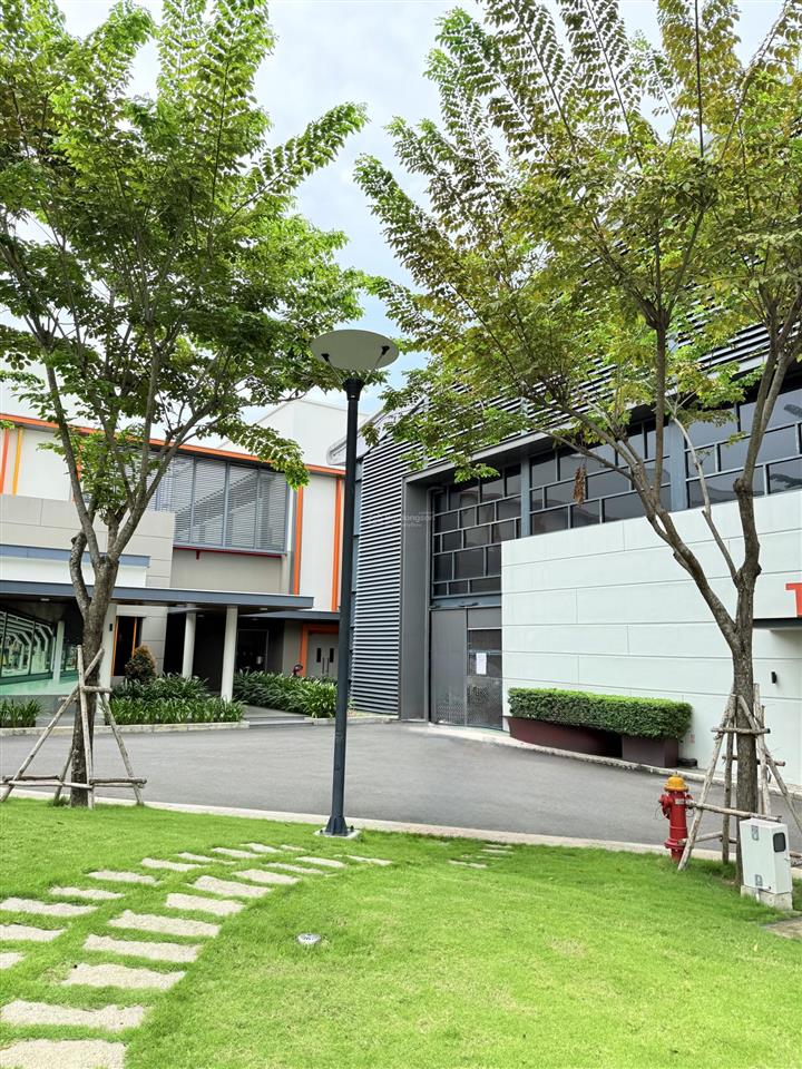 Biệt thự song lập bán cắt lỗ căn hiếm có