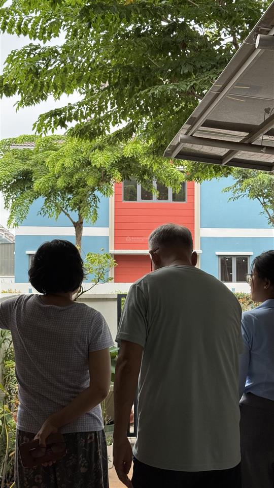 Liên kế hướng tây nội thất gỗ phù hợp người lớn tuổi mua an cư.
