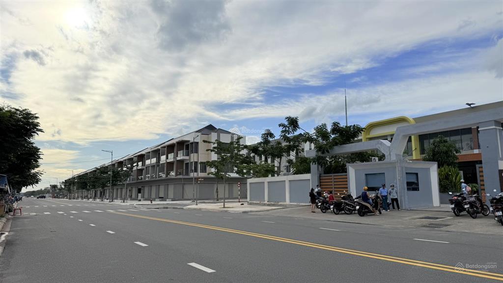 Shophouse sun casa square hàng f0