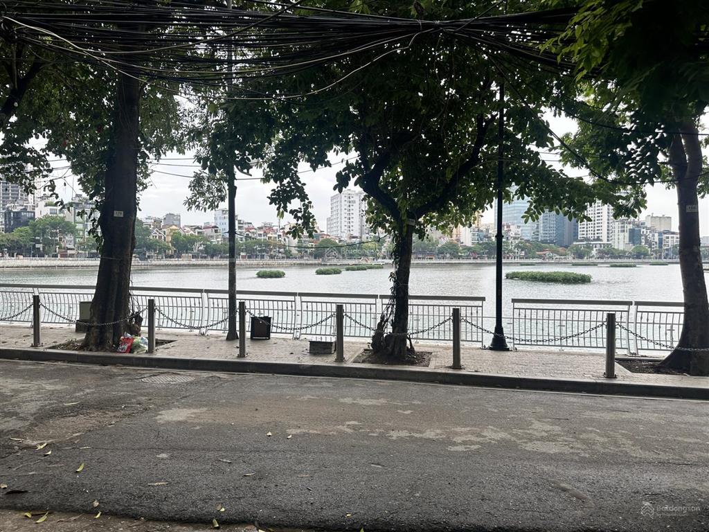 Chính chủ bán nhà mặt phố  mặt hồ hoàng cầu