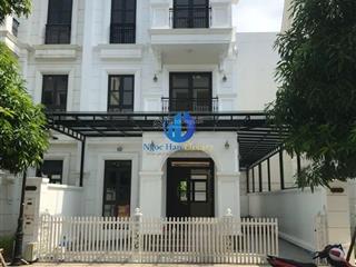 Cho thuê shophouse sao biển. dt 140m2, 5t, có 2mt. giá 20 triệu/ tháng/ cả nhà