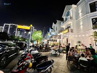 Cho thuê shophouse hải âu 16. dt 210m2, 5t, lô góc 3 mặt tiền. full đồ