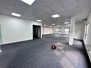 Trống sẵn văn phòng 170m2 đường nguyễn hữu cảnh, p. 22, bình thạnh. có thể sử dụng ngay