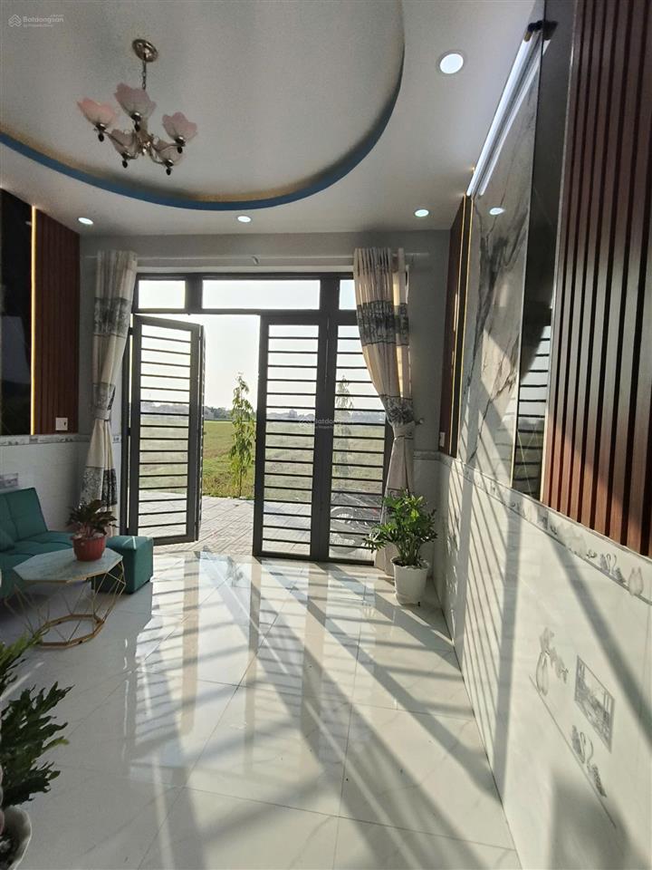 Nhà chính chủ mới xây cần bán diên tích 40m2, giá 850tr, shr sang tên ngay