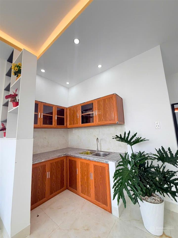 Nhà chính chủ bán gấp 80m2, giá 1tỷ380, sổ hồng công chứng, full thổ cư
