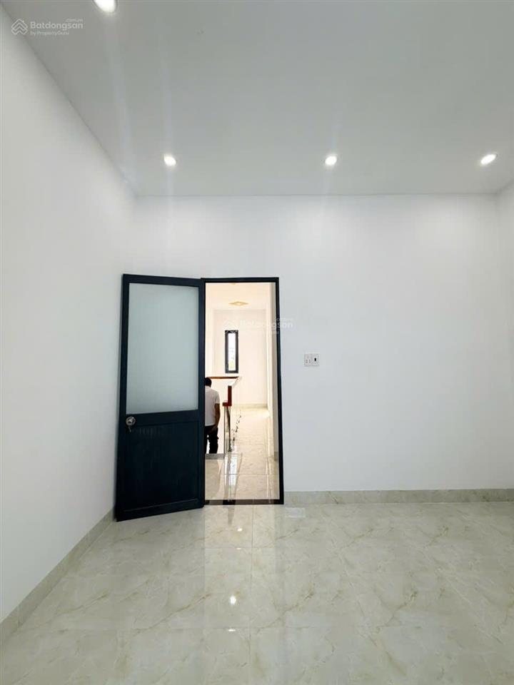 Nhà chính chủ bán gấp 80m2, giá 1tỷ380, sổ hồng công chứng, full thổ cư