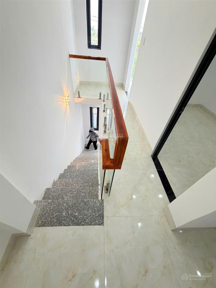 Nhà chính chủ bán gấp 80m2, giá 1tỷ380, sổ hồng công chứng, full thổ cư
