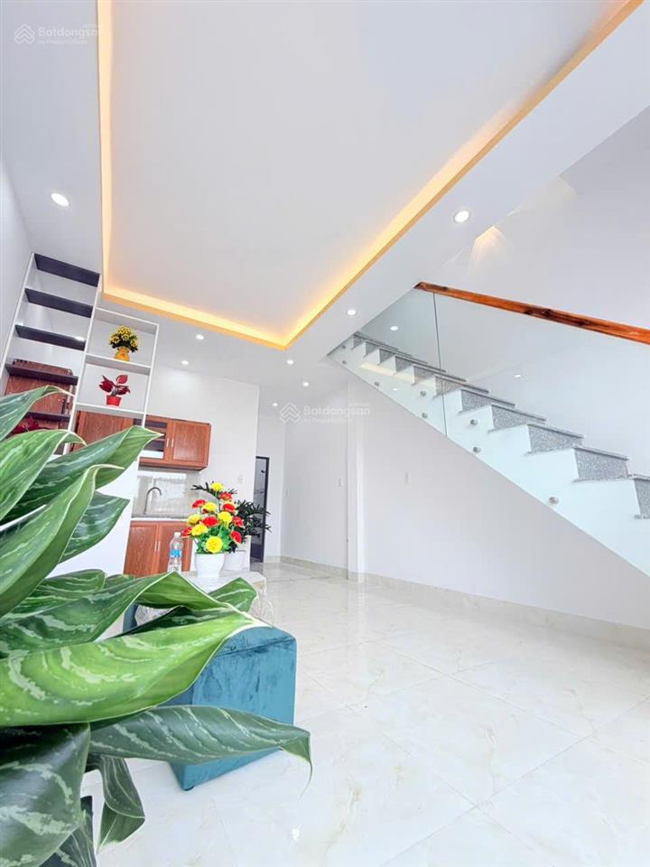 Nhà chính chủ bán gấp 80m2, giá 1tỷ380, sổ hồng công chứng, full thổ cư