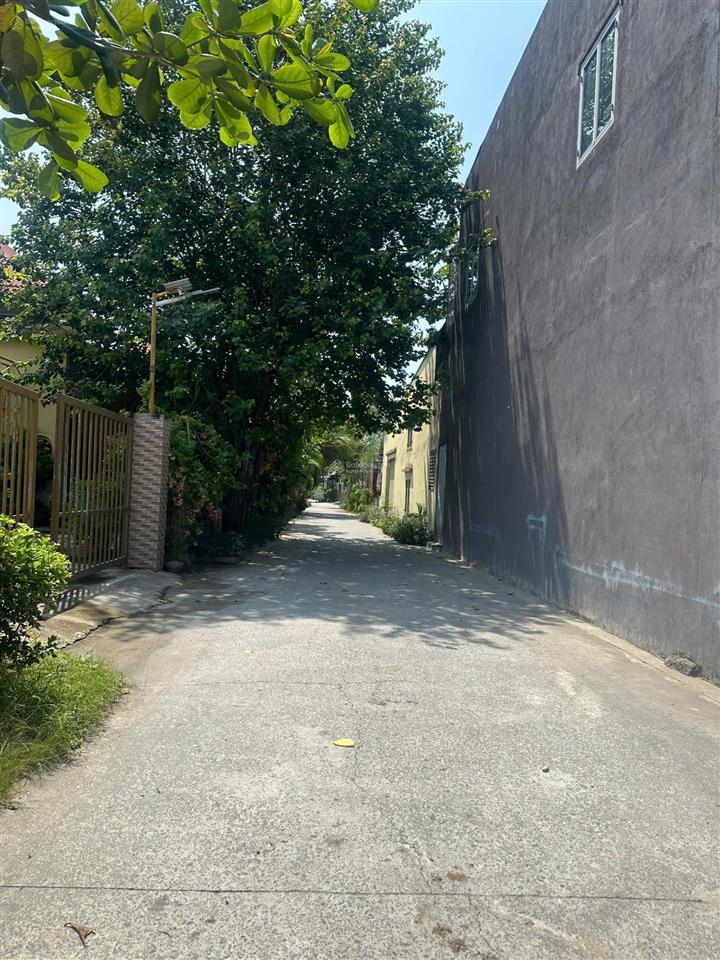 Ngơp, đất đep chính chủ bán gấp 75m2, sổ riêng, ngay chợ, giá 1ty360tr