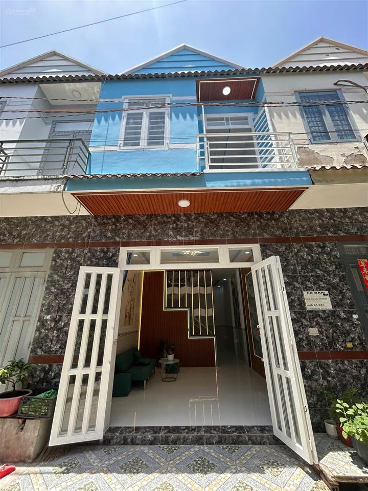 Chính chủ kẹt tiền cần bán gấp nhà 88m2, giá 1 tỷ 430, ngay chợ mỹ hạnh nam , long an, shr