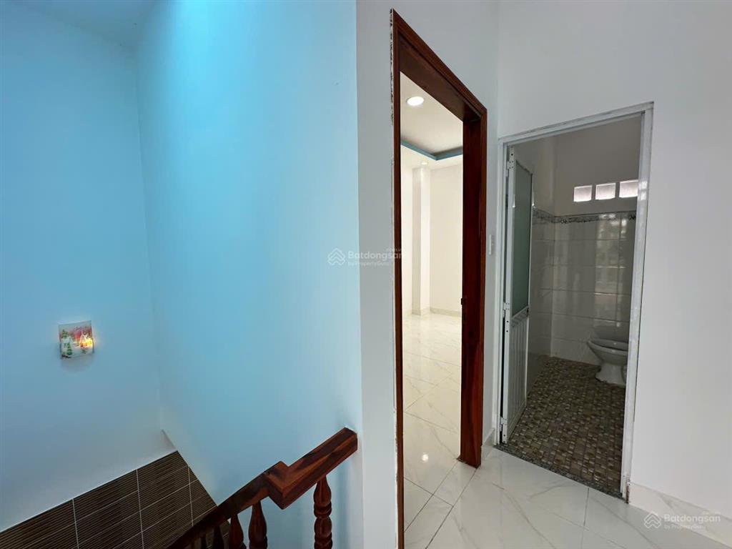 Nhà ngợp giá 775tr chủ cần bán nhà ngay trung tâm mỹ hạnh nam, diện tích 48m2, shr