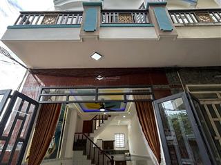 Chính chủ ngợp cần bán gấp ngay nhà ngay chợ ngay trung tâm, dt 80m2