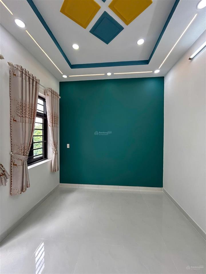 Chính chủ ngợp cần bán gấp ngay nhà ngay chợ ngay trung tâm, dt 80m2
