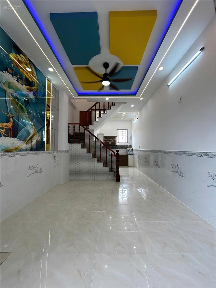 Chính chủ ngợp cần bán gấp ngay nhà ngay chợ ngay trung tâm, dt 80m2