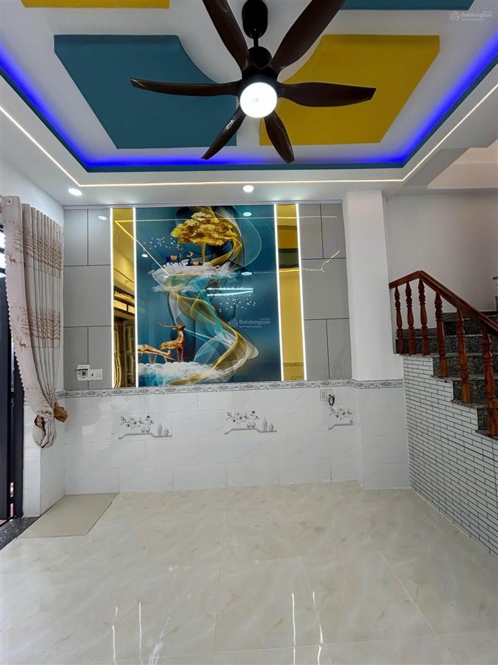 Chính chủ ngợp cần bán gấp ngay nhà ngay chợ ngay trung tâm, dt 80m2