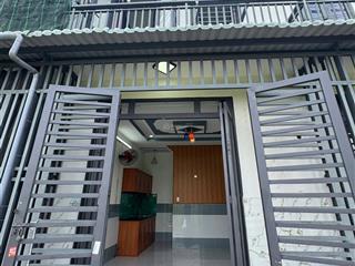 Chính chủ cần bán gấp nhà ngay khu dân cư, gần chợ, dt 48m2, giá 615tr, ngay trung tâm, shr