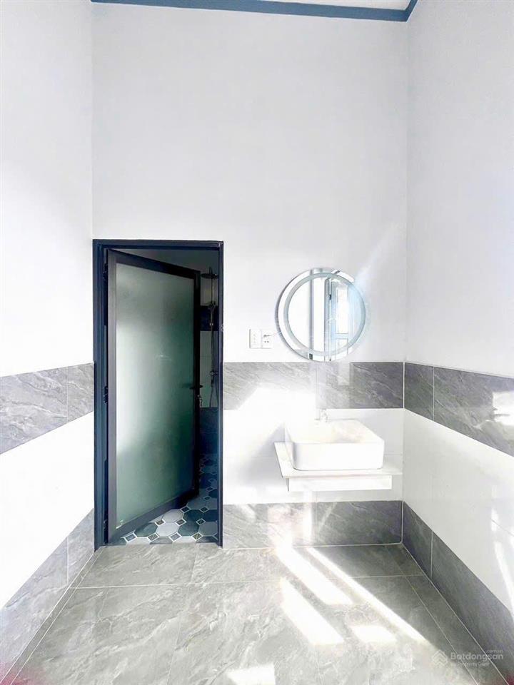 Nhà sổ riêng chính chủ cần tiền bán gấp ngay cho khách thiện chí, diện tích 130m2, giá 1tỷ 670, shr