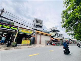 Bán đất tặng nhà 2 tầng  khu nhà ở víp khang trang  hxh né nhau gần hoàng diệu 2 