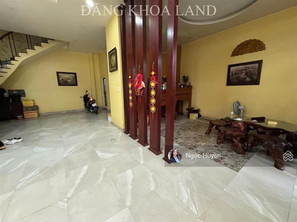 Bán nhà 3 tầng  gần phạm văn đồng  hxh  dt  100m2 giá 8.x tỷ