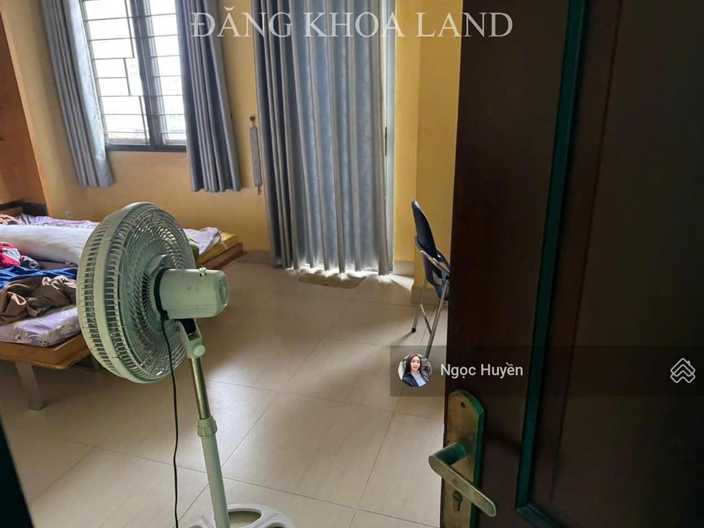 Bán nhà 3 tầng  gần phạm văn đồng  hxh  dt  100m2 giá 8.x tỷ