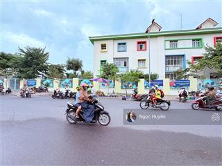 Nhà 4 tầng mặt tiền đs 6 khu êm đêm đẹp nhất lx  ngang 5m  5pn đường nhựa 10m