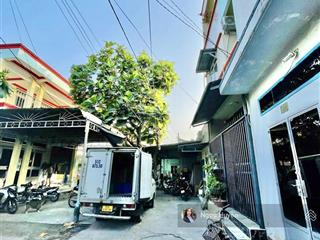 Siêu rẻ  đất tặng nhà c4  hxh ngang 11m  dt 180m2  giá 5,8 tỷ