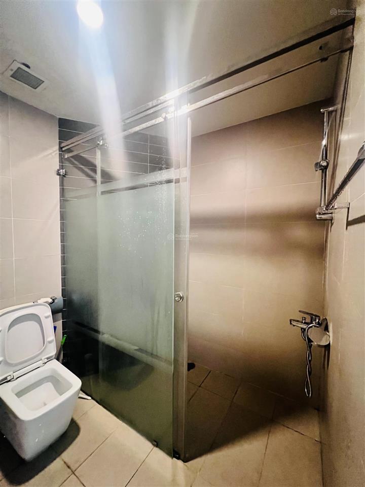 Văn phòng 50m2 sunrise city view, có nội thất văn phòng, phù hợp làm việc 5  20 người