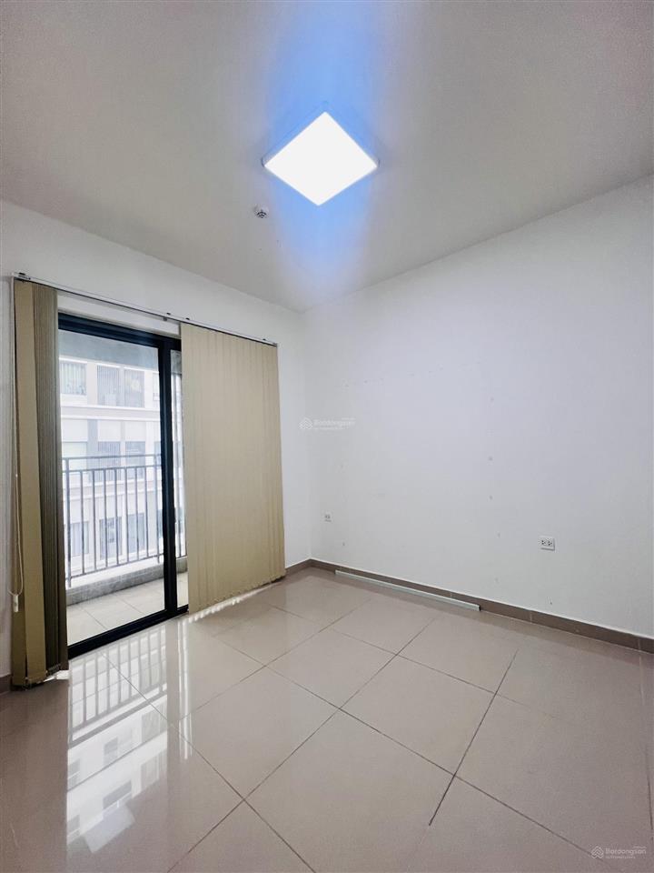 Văn phòng 50m2 sunrise city view, có nội thất văn phòng, phù hợp làm việc 5  20 người