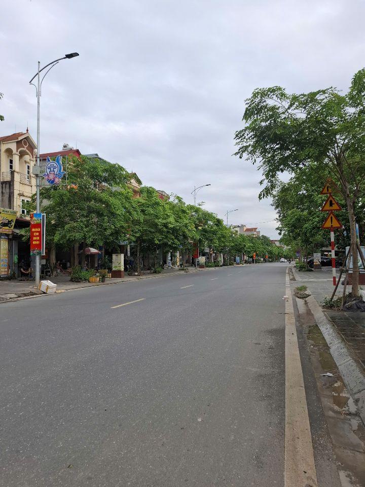 Bán gấp nhà 3 tầng đẹp hiện đại mặt Phố Lê Lợi - Vân Đình, hàng hiếm vuông vắn giá mềm