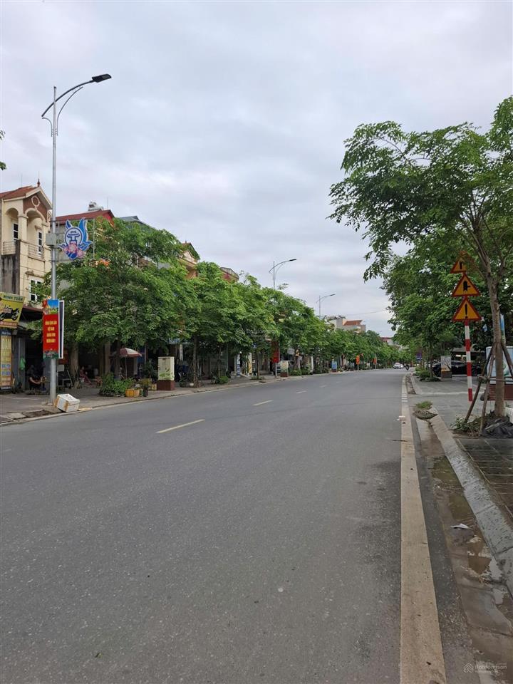 Bán gấp nhà 3 tầng đẹp hiện đại mặt phố lê lợi  vân đình, hàng hiếm vuông vắn giá mềm