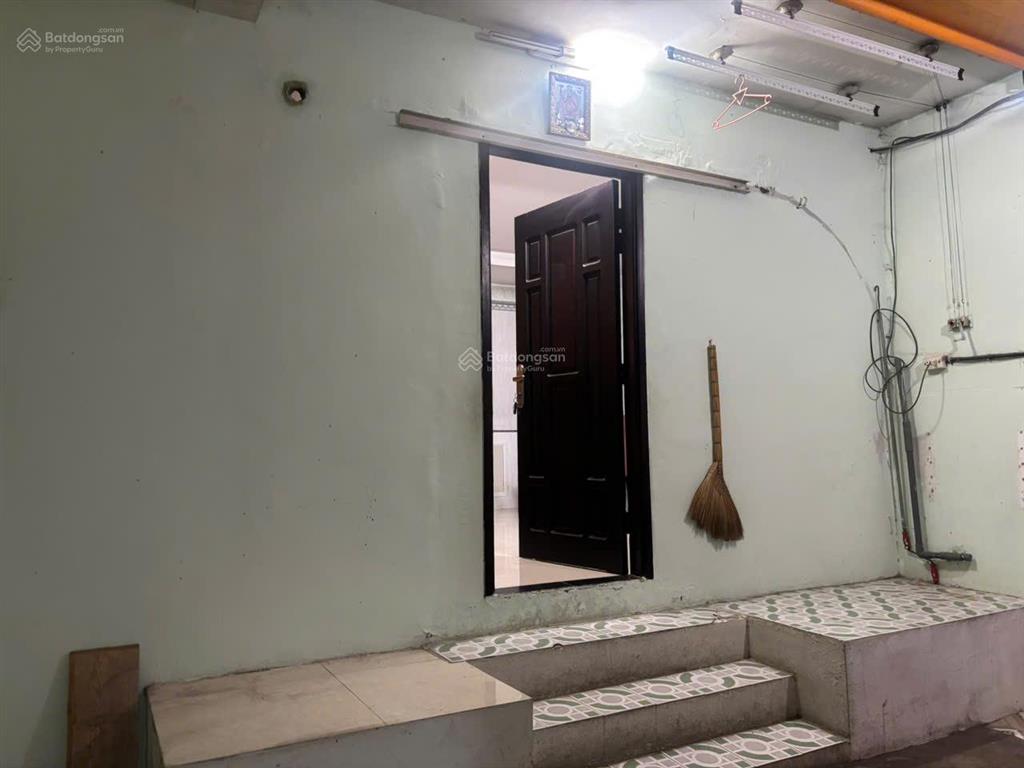 Bán chung cư quận 1 cao bá nhạ  lầu 2, 2 tỷ 350