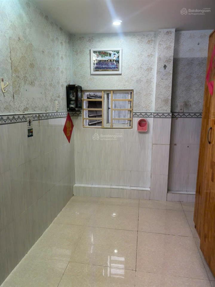 Bán chung cư quận 1 cao bá nhạ  lầu 2, 2 tỷ 350